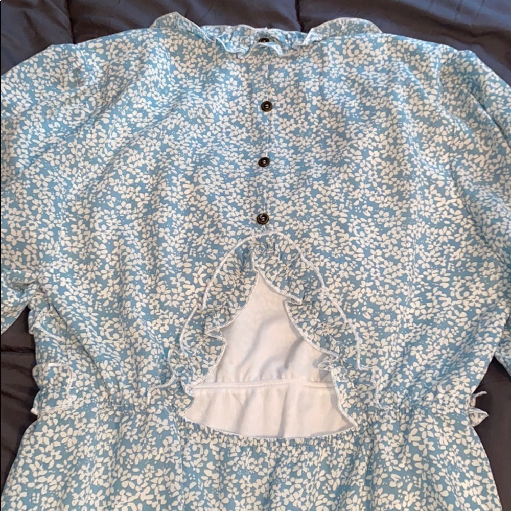 Dress - Picture 4 of 5